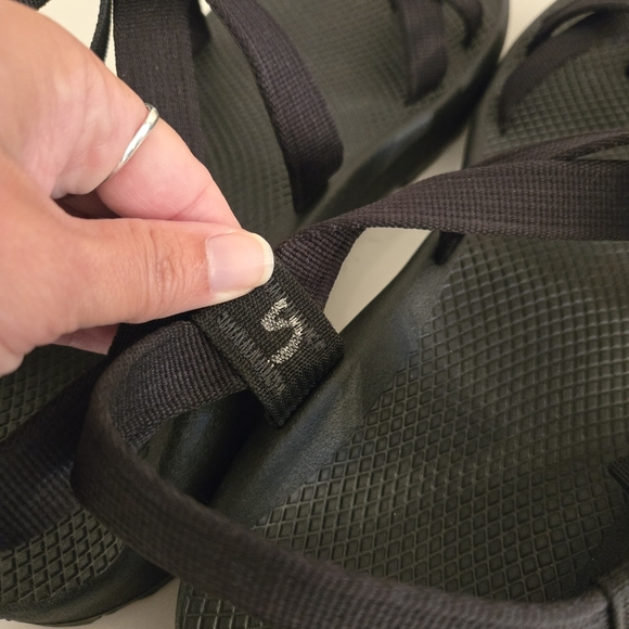 Chaco Mens Z/2 Single Strap Toe Loop Adjustable Sandals Waterproof Hiking Black - Picture 4 of 6